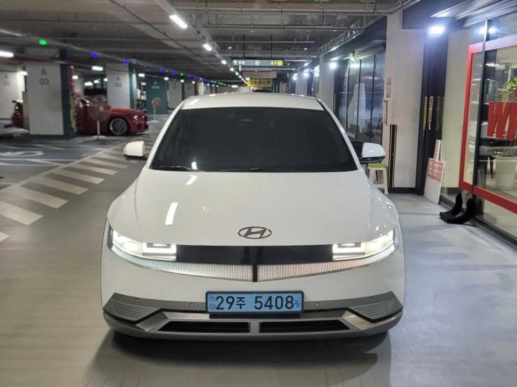 현대 아이오닉 5 롱 레인지 프레스티지 이미지 2