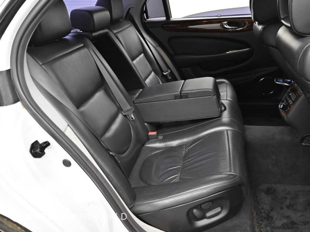 재규어 XJ XJ-8 3.5 이미지 12