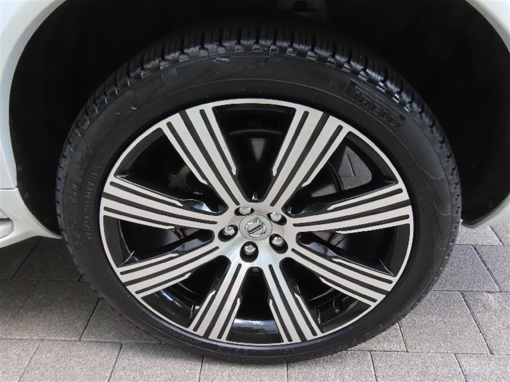 볼보 XC90 XC90 2세대 2.0 T8 AWD 얼티메이트 브라이트 이미지 17