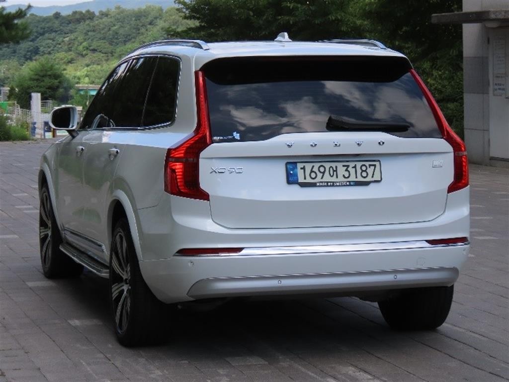 볼보 XC90 XC90 2세대 2.0 T8 AWD 얼티메이트 브라이트 이미지 4