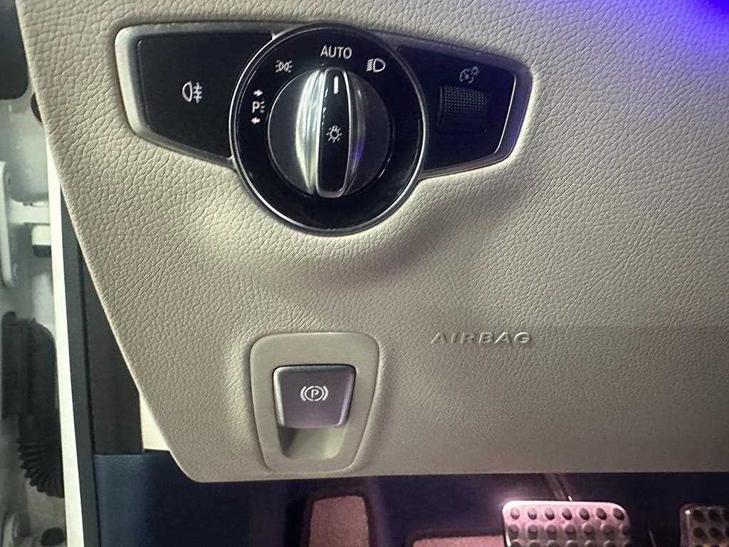 벤츠 E 클래스 E-클래스 W213 E450 4MATIC 쿠페 이미지 14