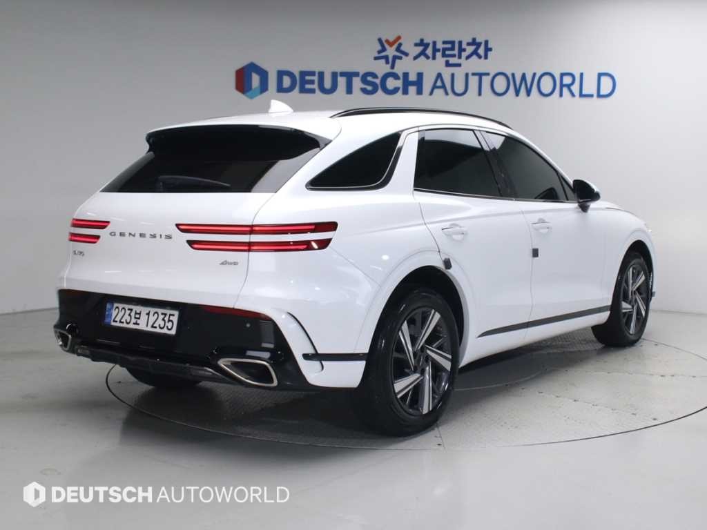 제네시스 GV70 2.5T 가솔린 AWD 스포츠 이미지 2