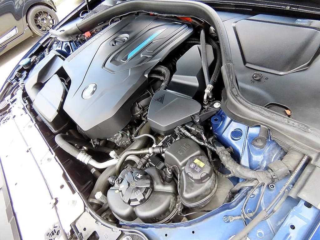 BMW 3시리즈 3시리즈 (G20) 330e M 스포츠 이미지 19