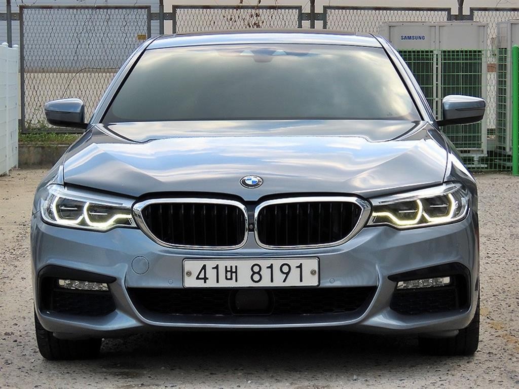 BMW 5시리즈 5시리즈 (G30) 540i xDrive M 스포츠 플러스 이미지 1