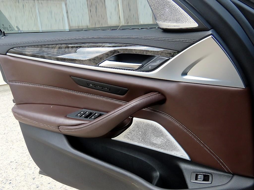 BMW 5시리즈 5시리즈 (G30) 540i xDrive M 스포츠 플러스 이미지 12