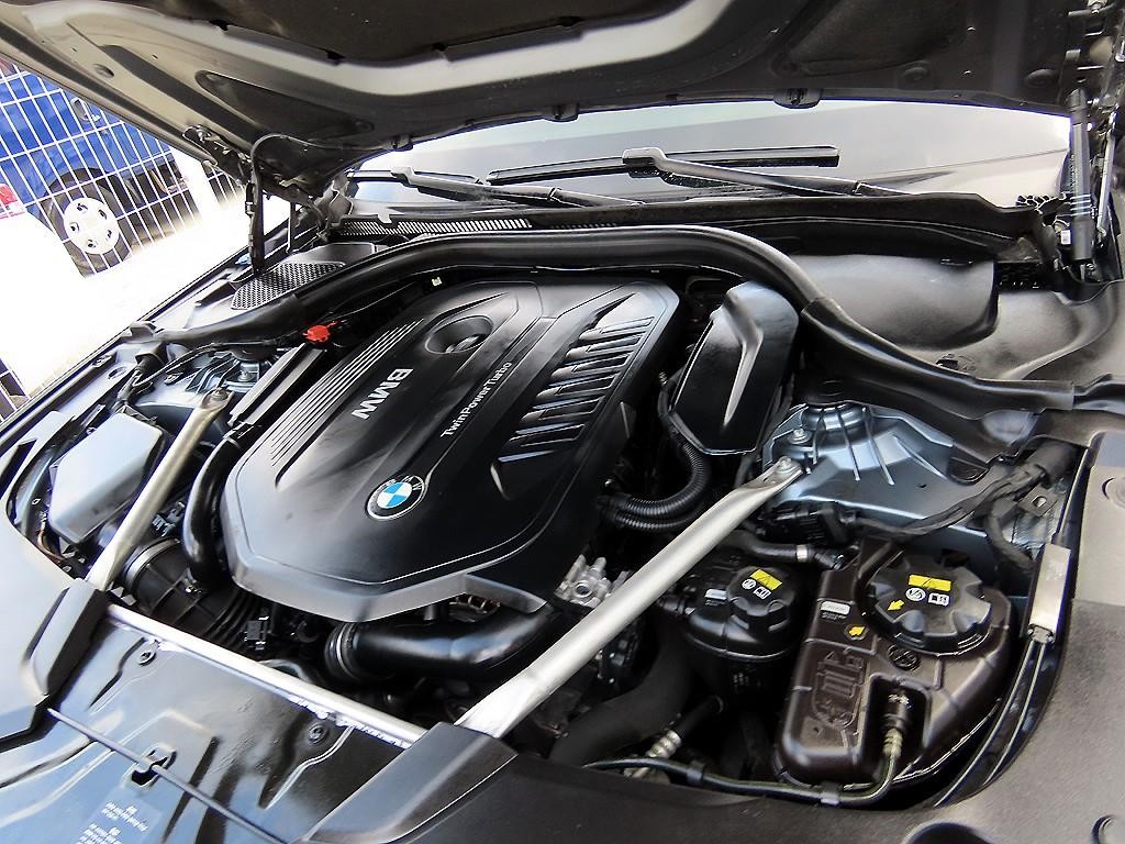 BMW 5시리즈 5시리즈 (G30) 540i xDrive M 스포츠 플러스 이미지 19