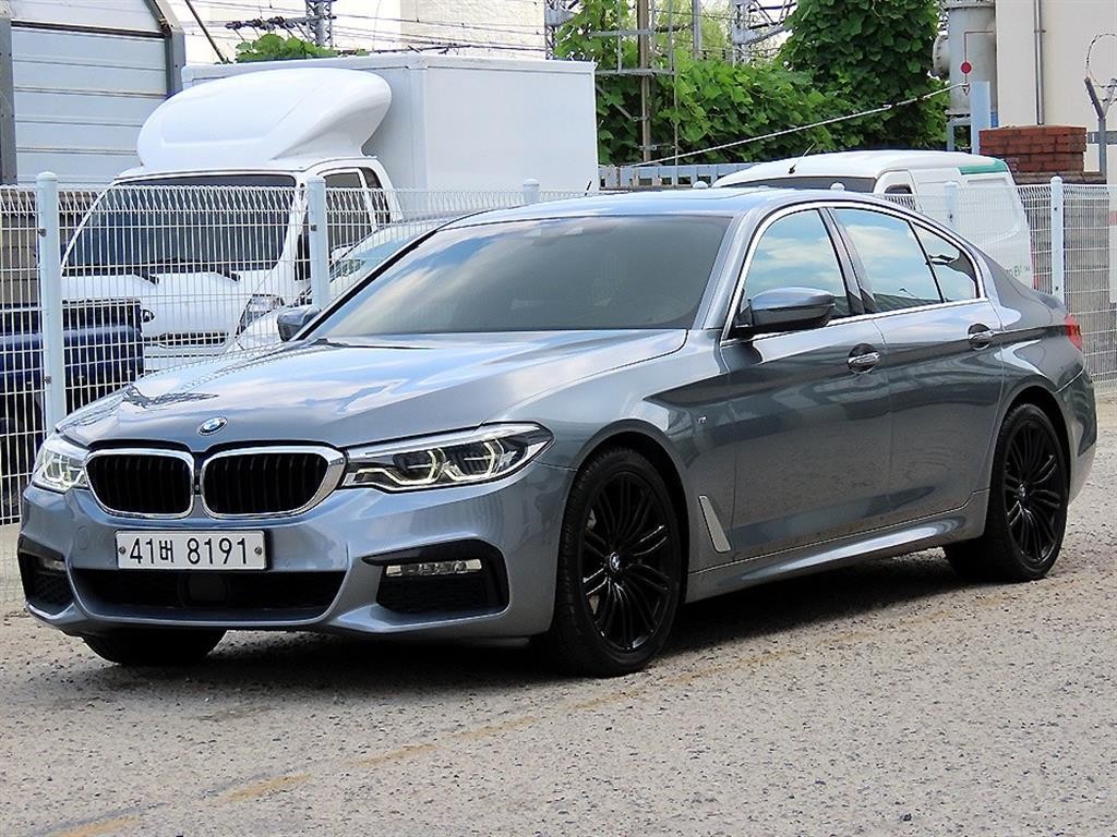 BMW 5시리즈 5시리즈 (G30) 540i xDrive M 스포츠 플러스 이미지 2