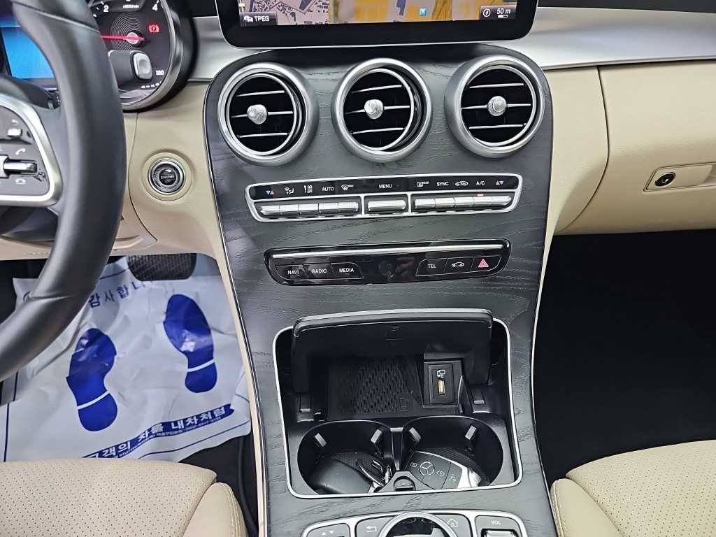 벤츠 C 클래스 C클래스 W205 C220 d 아방가르드 이미지 10
