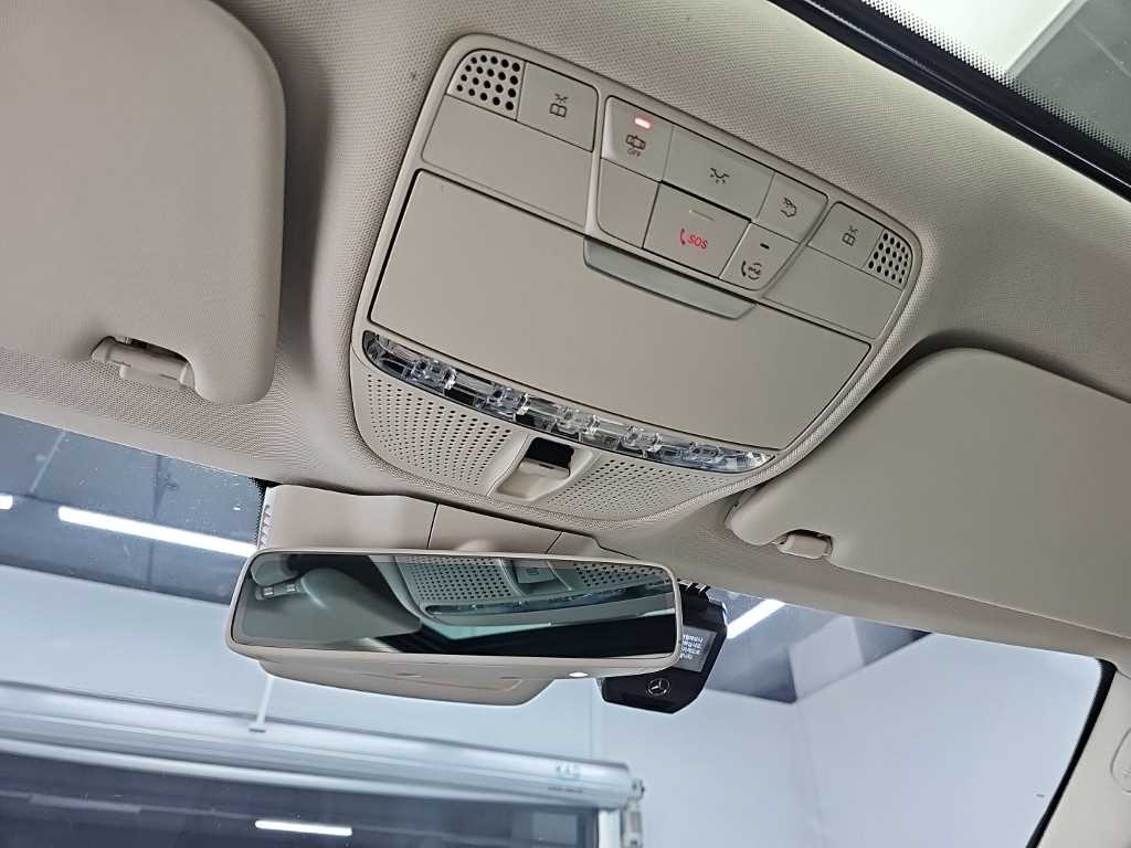 벤츠 C 클래스 C클래스 W205 C220 d 아방가르드 이미지 17