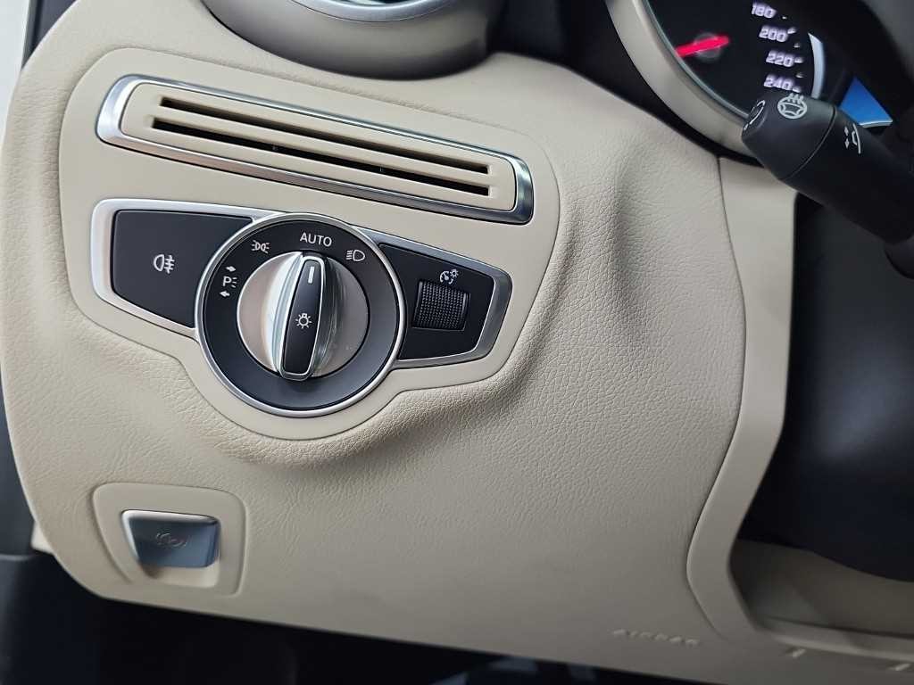 벤츠 C 클래스 C클래스 W205 C220 d 아방가르드 이미지 19