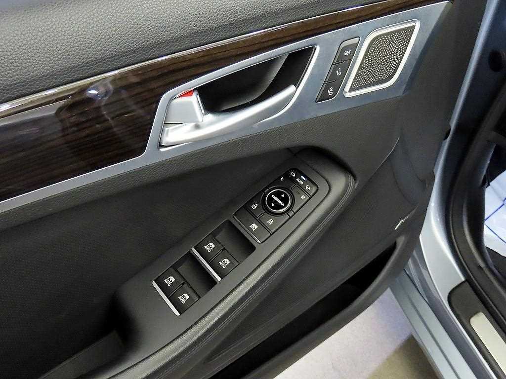 제네시스 G80 3.3 GDI AWD 프리미엄 럭셔리 이미지 13
