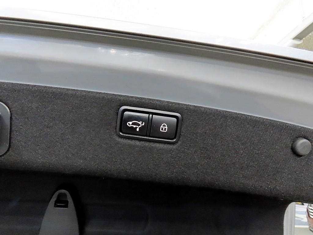 제네시스 G80 3.3 GDI AWD 프리미엄 럭셔리 이미지 17