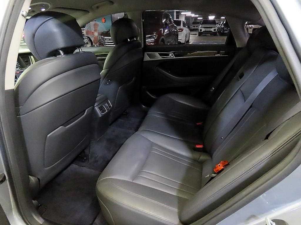 제네시스 G80 3.3 GDI AWD 프리미엄 럭셔리 이미지 7