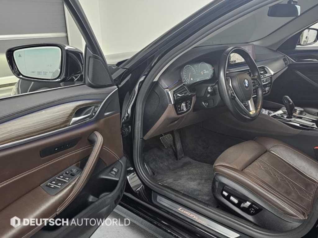 BMW 5시리즈 5시리즈 (G30) 530i 럭셔리 플러스 이미지 11