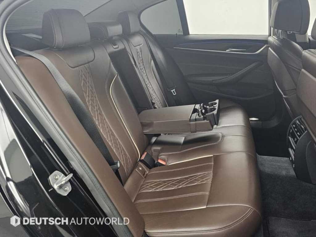 BMW 5시리즈 5시리즈 (G30) 530i 럭셔리 플러스 이미지 12