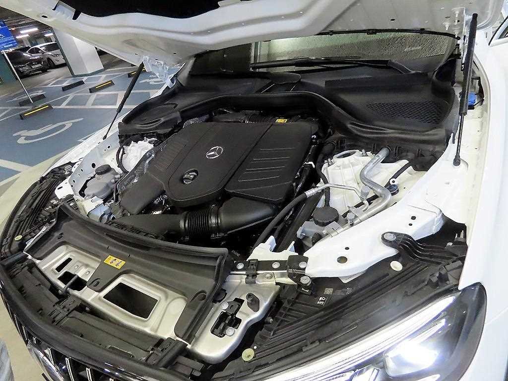 벤츠 GLC 클래스 GLC클래스 X254 GLC300 4MATIC 쿠페 아방가르드 이미지 19