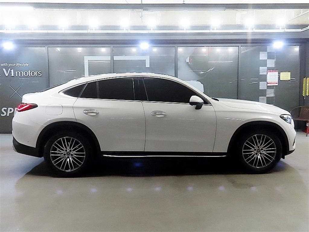 벤츠 GLC 클래스 GLC클래스 X254 GLC300 4MATIC 쿠페 아방가르드 이미지 3