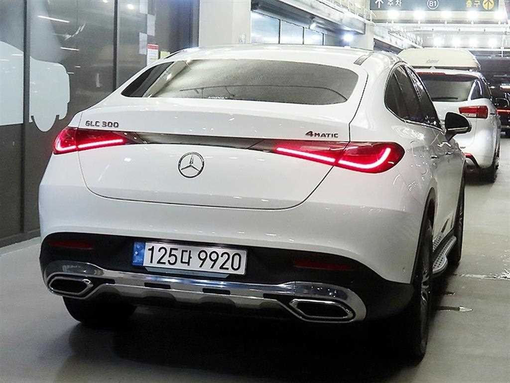 벤츠 GLC 클래스 GLC클래스 X254 GLC300 4MATIC 쿠페 아방가르드 이미지 4