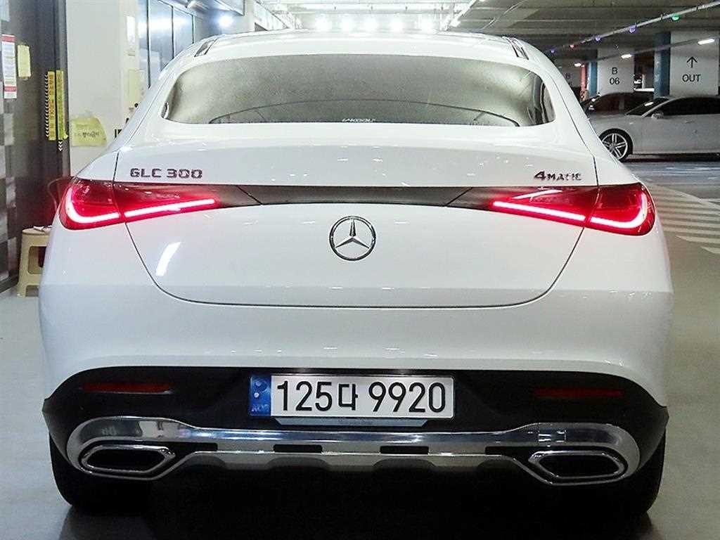 벤츠 GLC 클래스 GLC클래스 X254 GLC300 4MATIC 쿠페 아방가르드 이미지 5