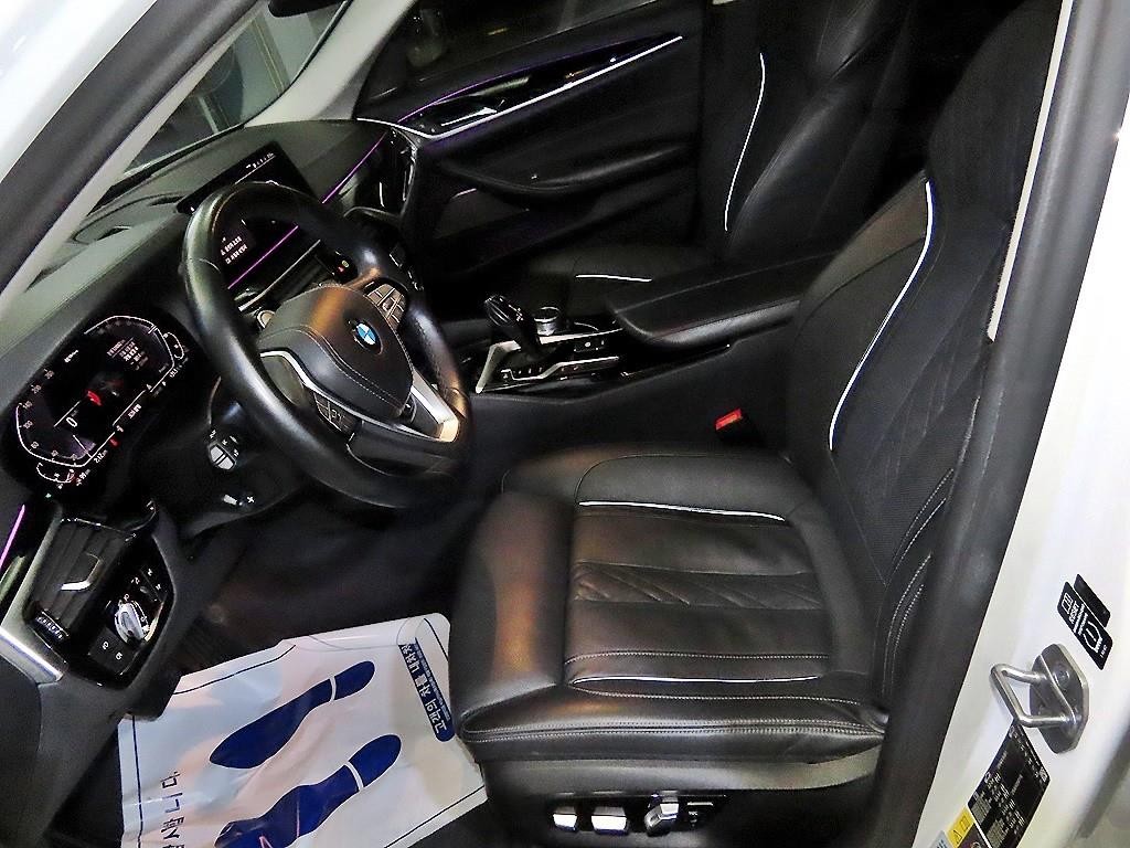 BMW 5시리즈 5시리즈 (G30) 530e 럭셔리 플러스 이미지 6
