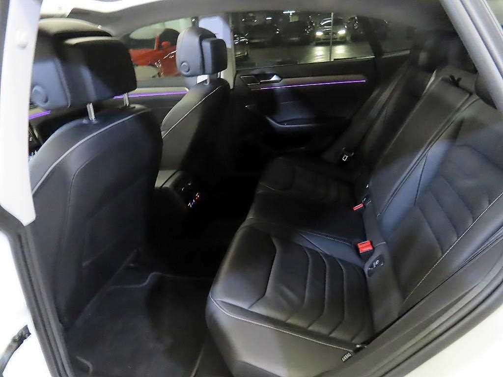 폭스바겐 아테온 2.0 TDI 엘레강스 프레스티지 이미지 7