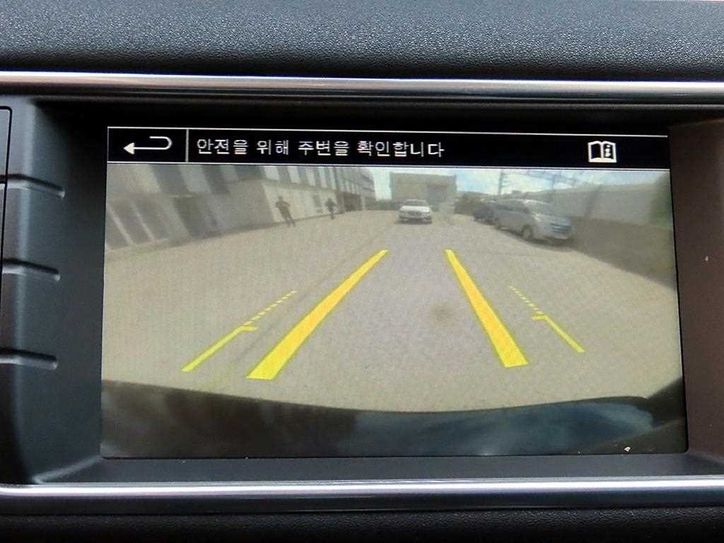 랜드로버 레인지로버 이보크 2.0 TD4 SE 이미지 14