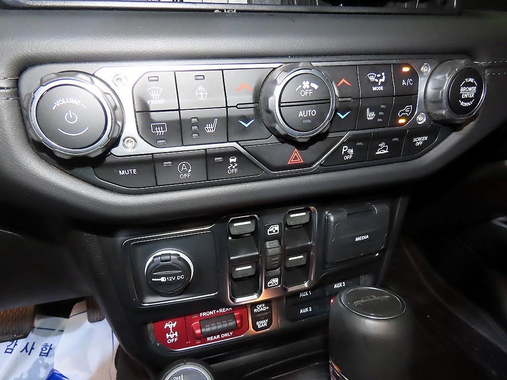 지프 글래디에이터 3.6 루비콘 4WD 이미지 13