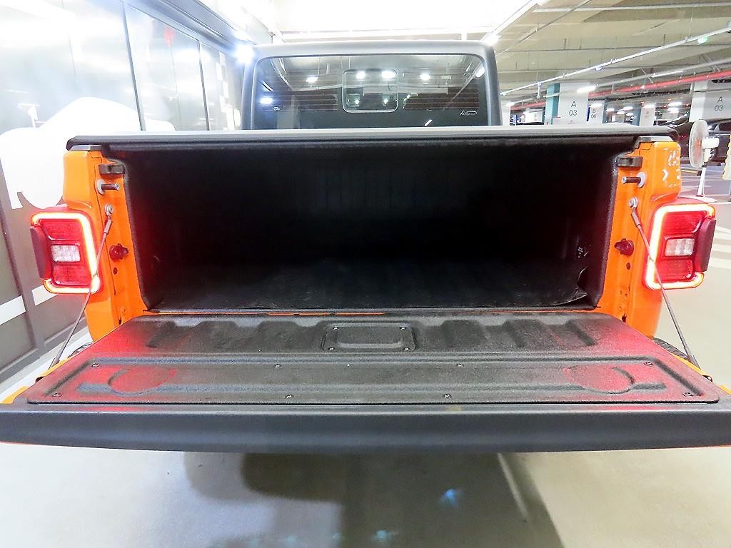 지프 글래디에이터 3.6 루비콘 4WD 이미지 17