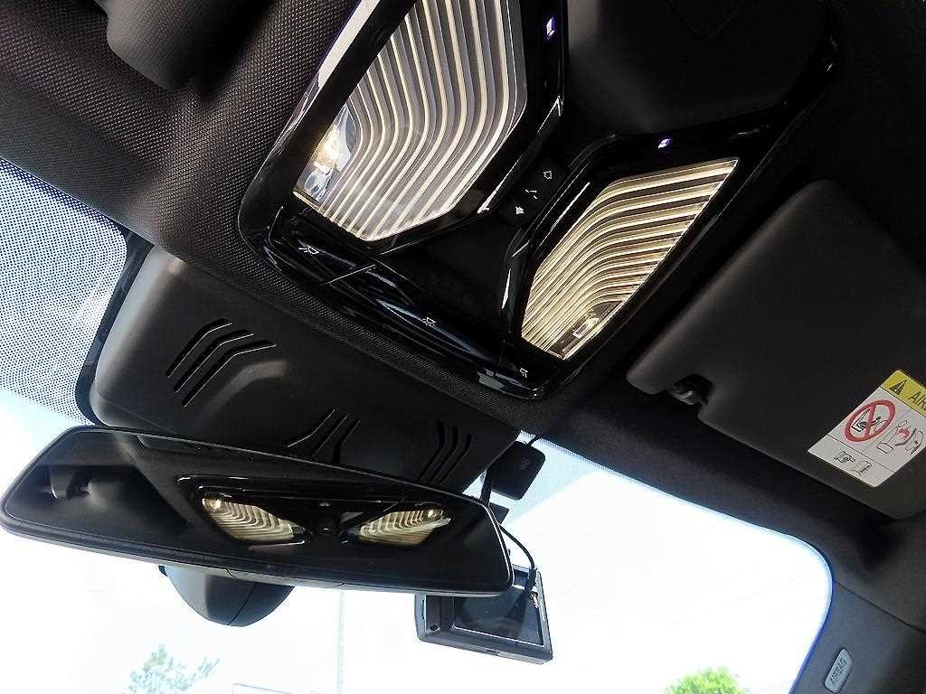 BMW 3시리즈 3시리즈 (G20) 330e M 스포츠 이미지 14