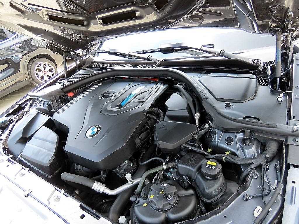 BMW 3시리즈 3시리즈 (G20) 330e M 스포츠 이미지 18