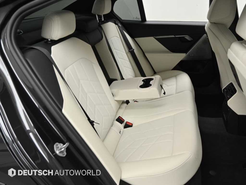 BMW 5시리즈 5시리즈 (G60) 520i M 스포츠 이미지 12