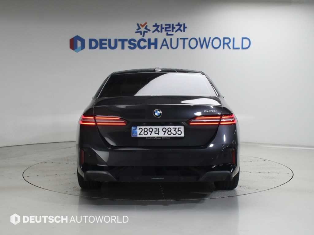 BMW 5시리즈 5시리즈 (G60) 520i M 스포츠 이미지 4