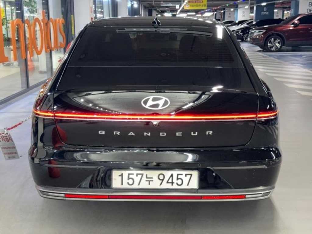 현대 그랜저 그랜저 (GN7) 가솔린 2.5 2WD 프리미엄 이미지 5