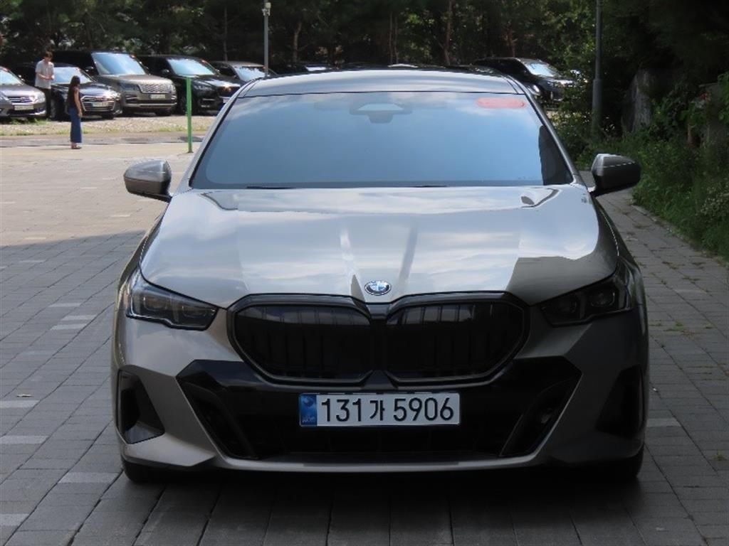 BMW 5시리즈 5시리즈 (G60) 520i M 스포츠 이미지 1