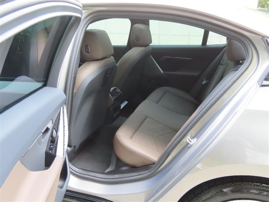 BMW 5시리즈 5시리즈 (G60) 520i M 스포츠 이미지 14