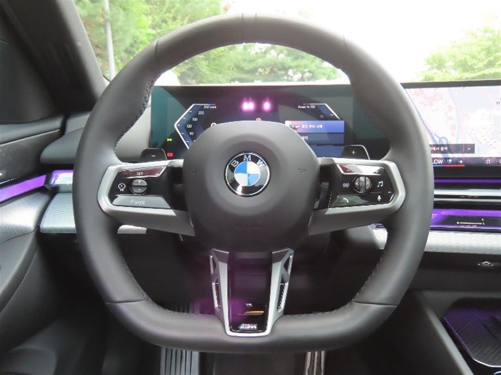 BMW 5시리즈 5시리즈 (G60) 520i M 스포츠 이미지 16