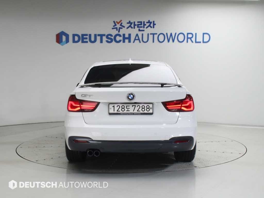BMW 3시리즈 3시리즈 (G20) 320d M 스포츠 이미지 4