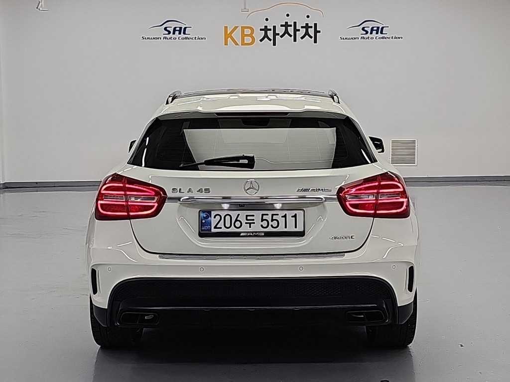 벤츠 GLA 클래스 GLA클래스 X156 GLA45 AMG 4MATIC 이미지 3