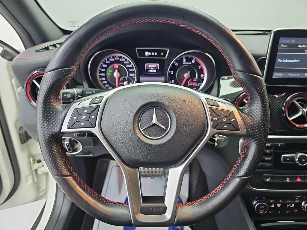 벤츠 GLA 클래스 GLA클래스 X156 GLA45 AMG 4MATIC 이미지 9
