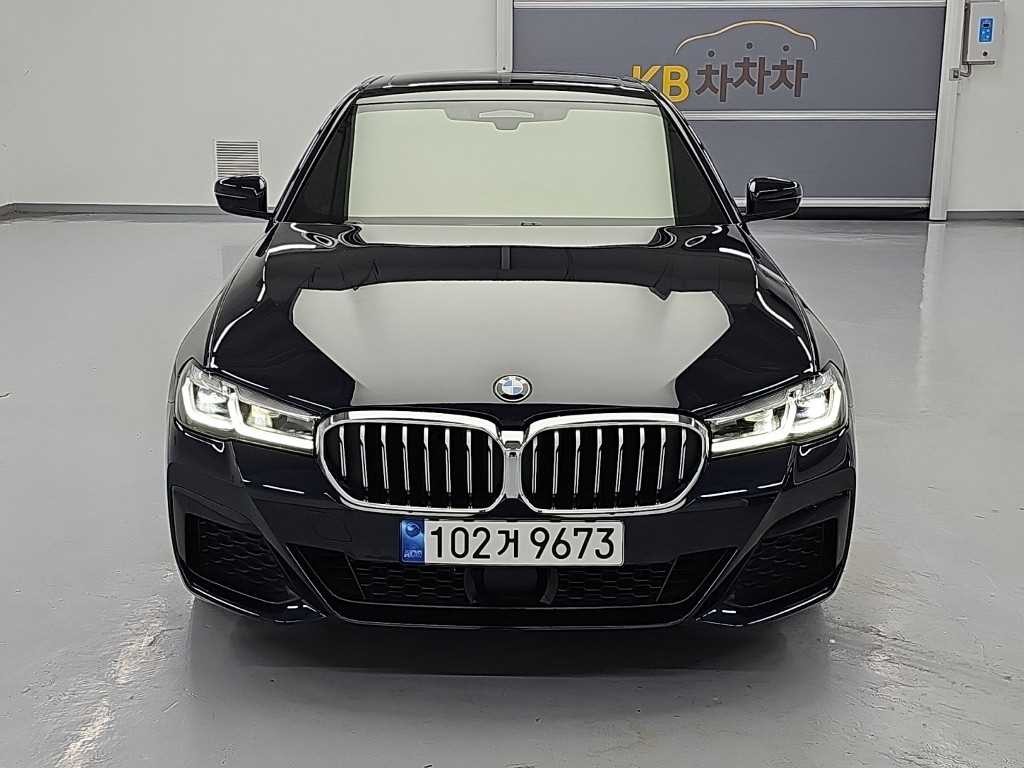 BMW 5시리즈 5시리즈 (G30) 530i xDrive M 스포츠 이미지 2