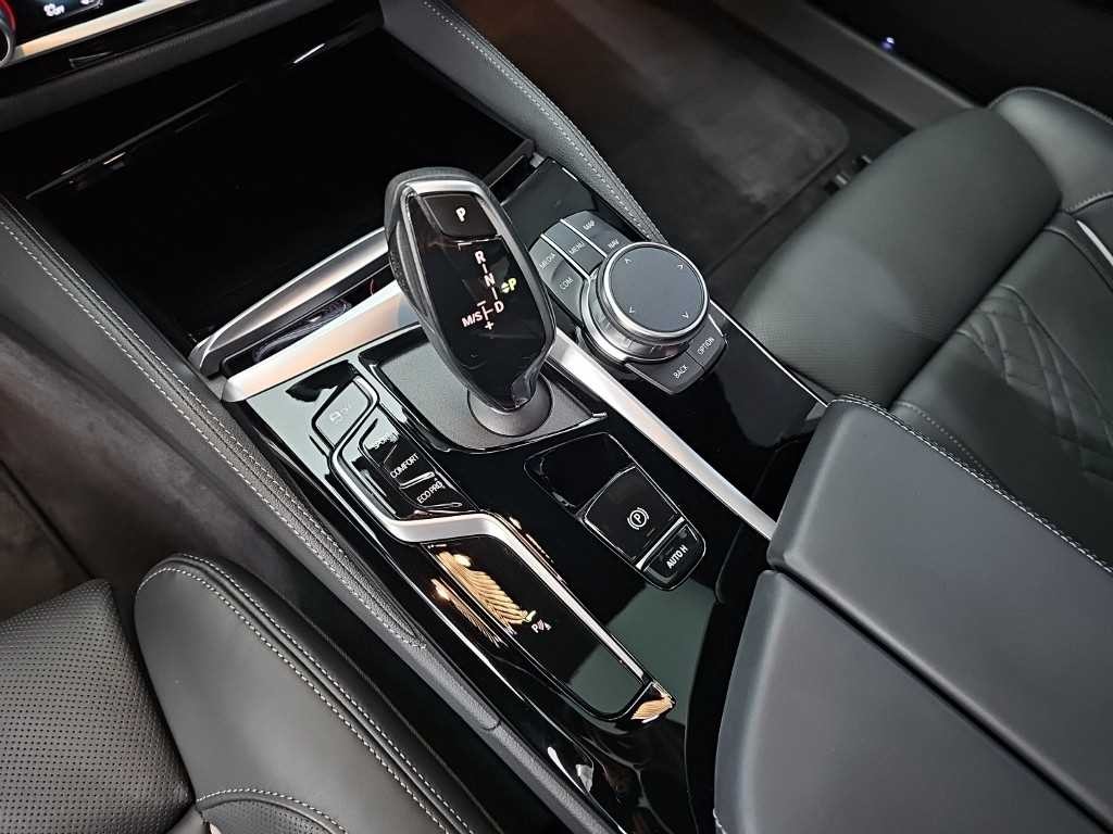 BMW 5시리즈 5시리즈 (G30) 530i xDrive M 스포츠 이미지 8