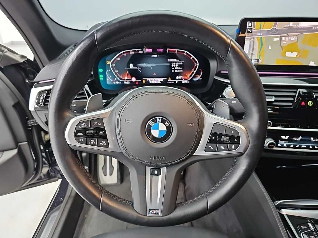 BMW 5시리즈 5시리즈 (G30) 530i xDrive M 스포츠 이미지 9