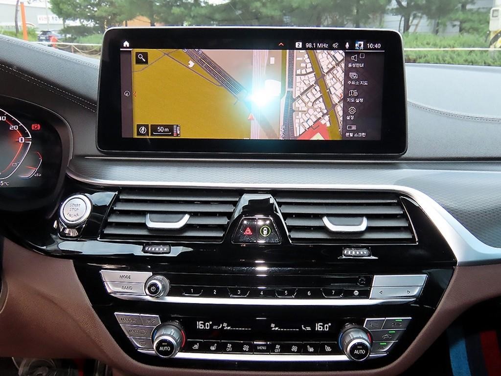 BMW 5시리즈 5시리즈 (G30) 523d M 스포츠 이미지 14