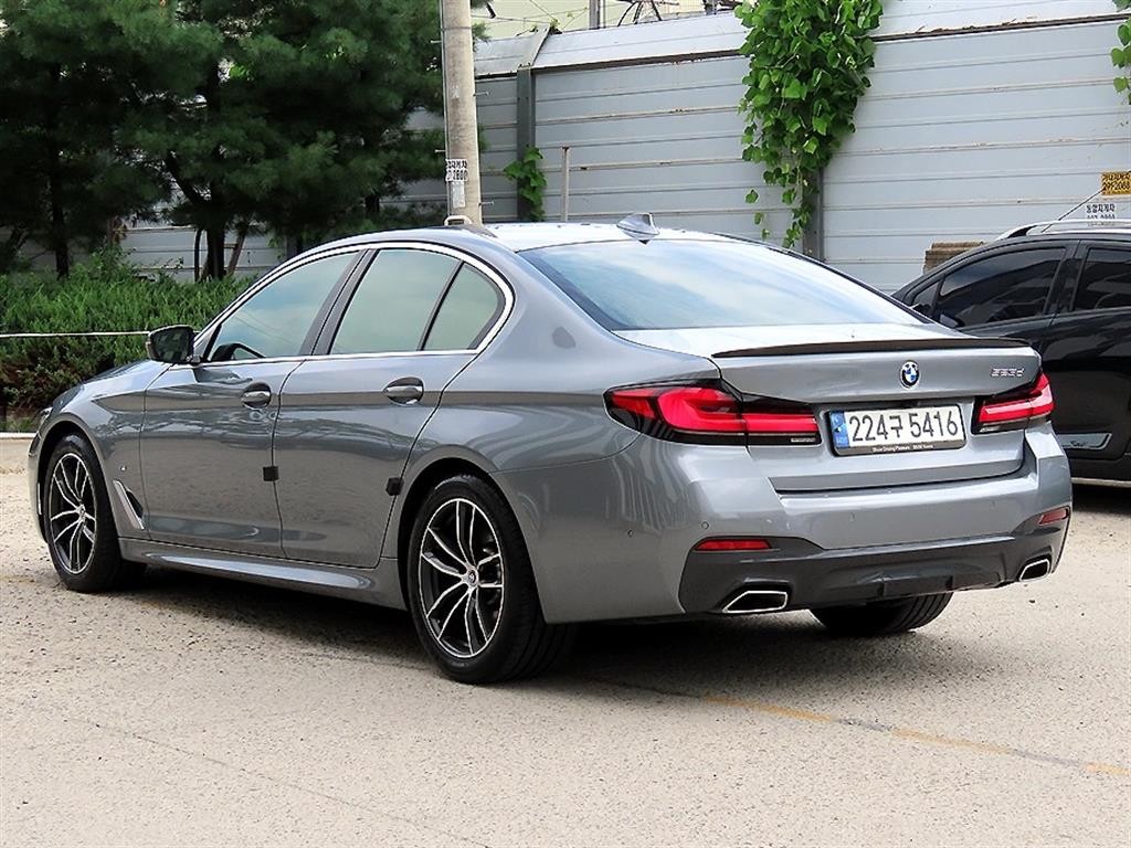 BMW 5시리즈 5시리즈 (G30) 523d M 스포츠 이미지 3