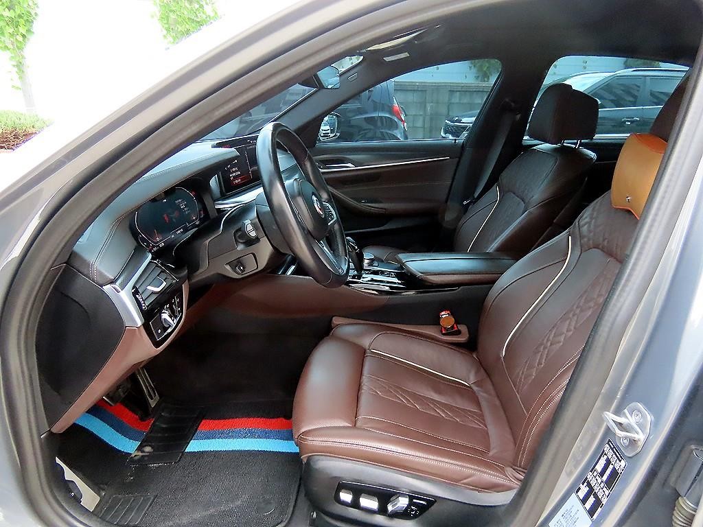 BMW 5시리즈 5시리즈 (G30) 523d M 스포츠 이미지 5