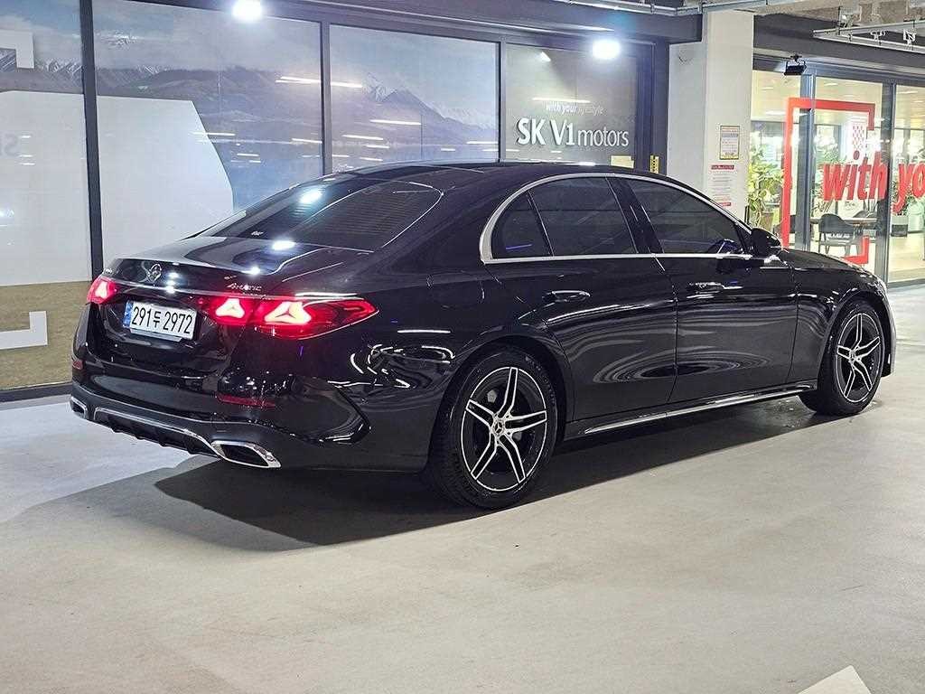 벤츠 E 클래스 E-클래스 W214 E300 4MATIC 익스클루시브 이미지 4
