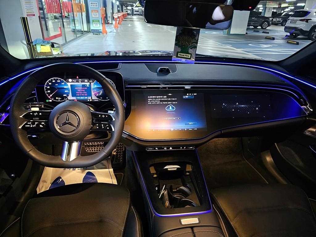 벤츠 E 클래스 E-클래스 W214 E300 4MATIC 익스클루시브 이미지 9