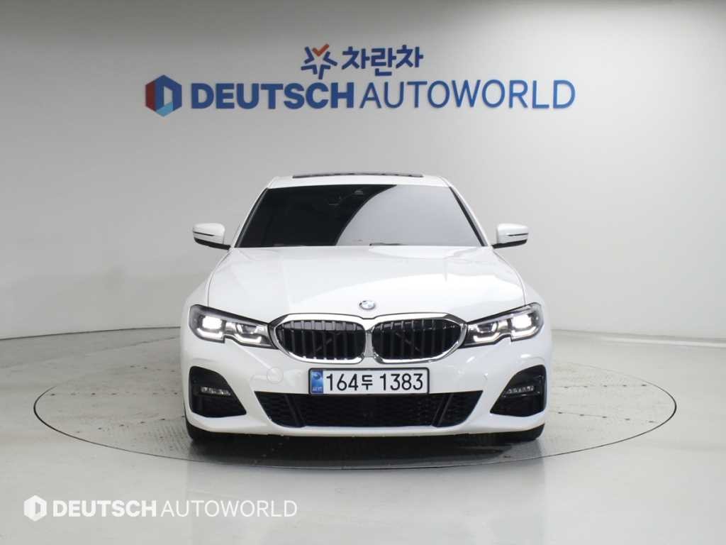 BMW 3시리즈 3시리즈 (G20) 320i M 스포츠 이미지 1