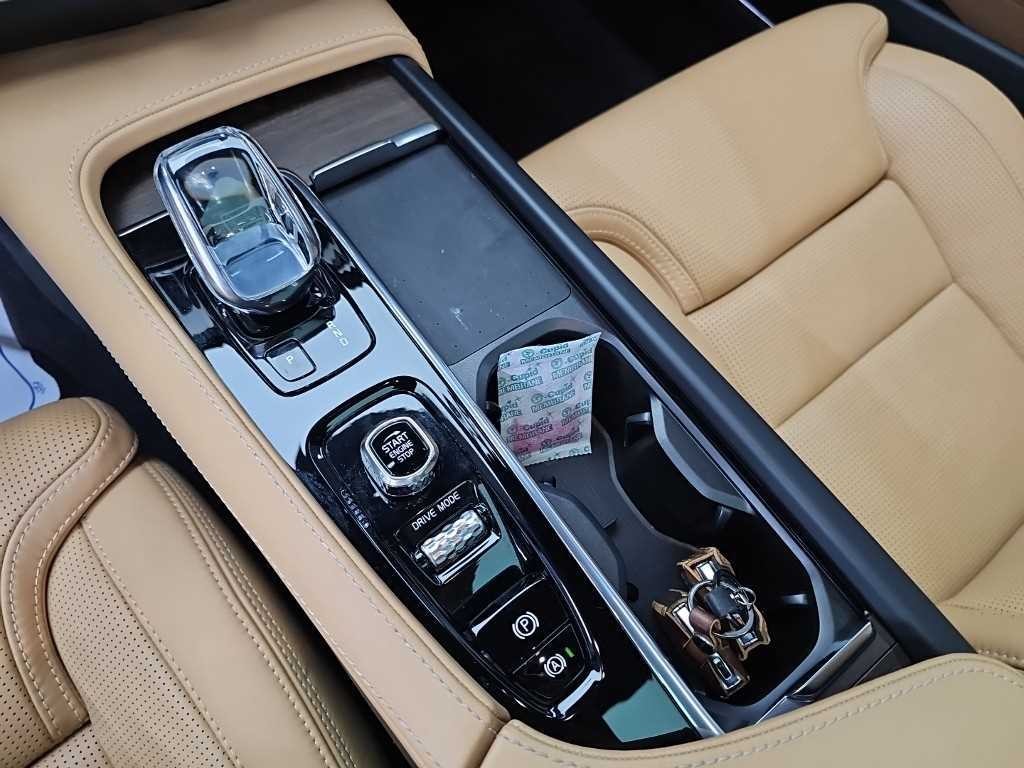 볼보 S90 B5 인스크립션 이미지 8