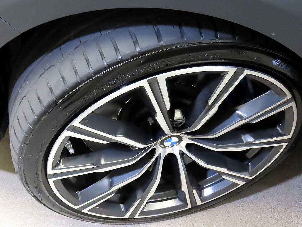 BMW 8시리즈 8시리즈 (G15) M850i xDrive 그란 쿠페 이미지 20